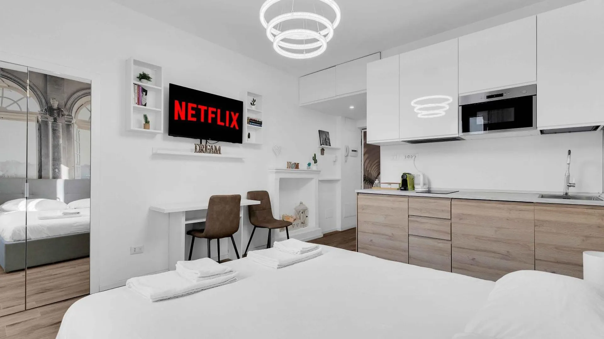 Suite Marghera Central Metro Wifi & Shopping Milano 0*,  Italia